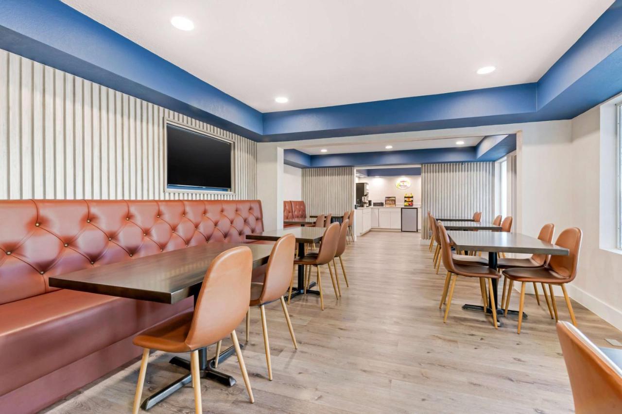 Super 8 By Wyndham Orlando Near Florida Mall Williamsburg Kültér fotó