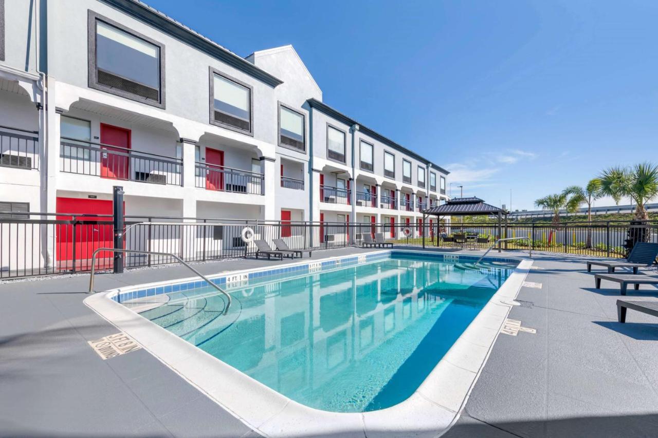 Super 8 By Wyndham Orlando Near Florida Mall Williamsburg Kültér fotó
