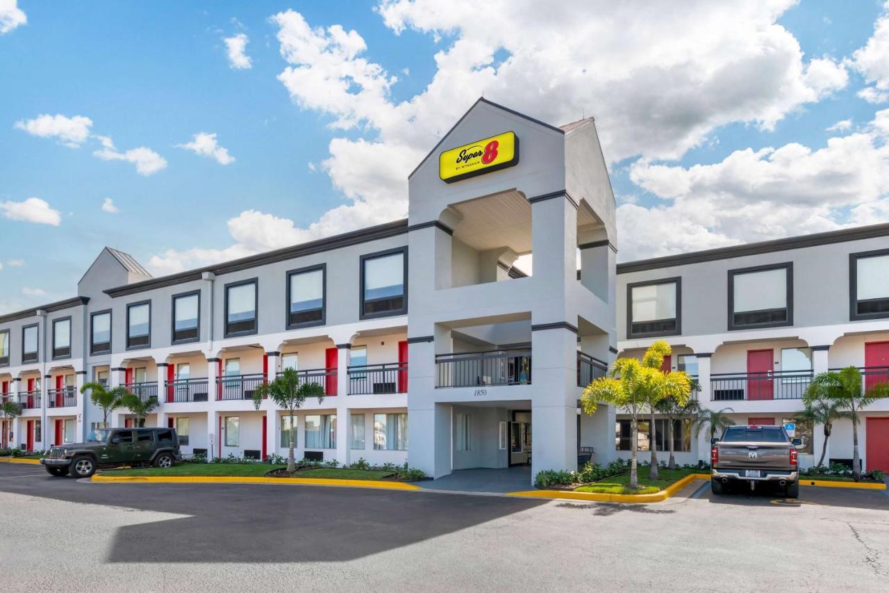Super 8 By Wyndham Orlando Near Florida Mall Williamsburg Kültér fotó