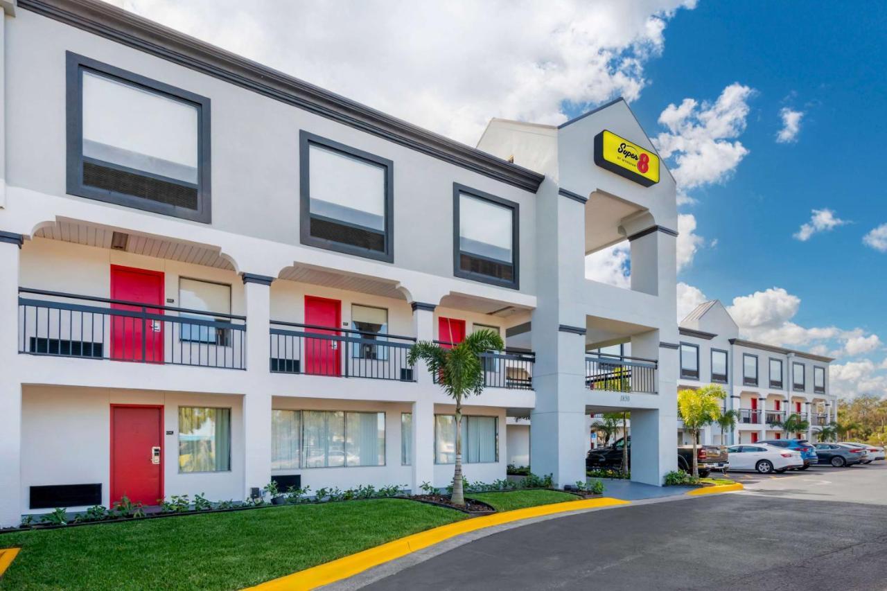 Super 8 By Wyndham Orlando Near Florida Mall Williamsburg Kültér fotó