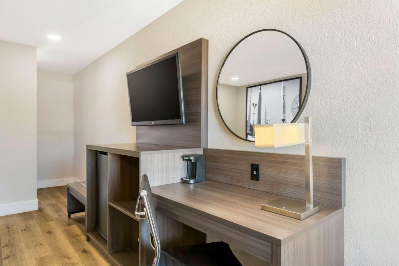 Super 8 By Wyndham Orlando Near Florida Mall Williamsburg Kültér fotó