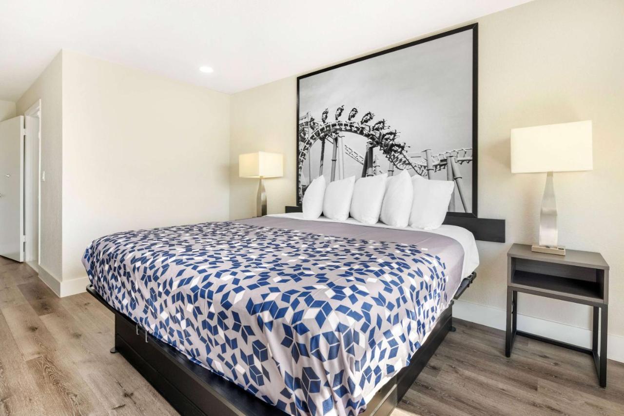 Super 8 By Wyndham Orlando Near Florida Mall Williamsburg Kültér fotó