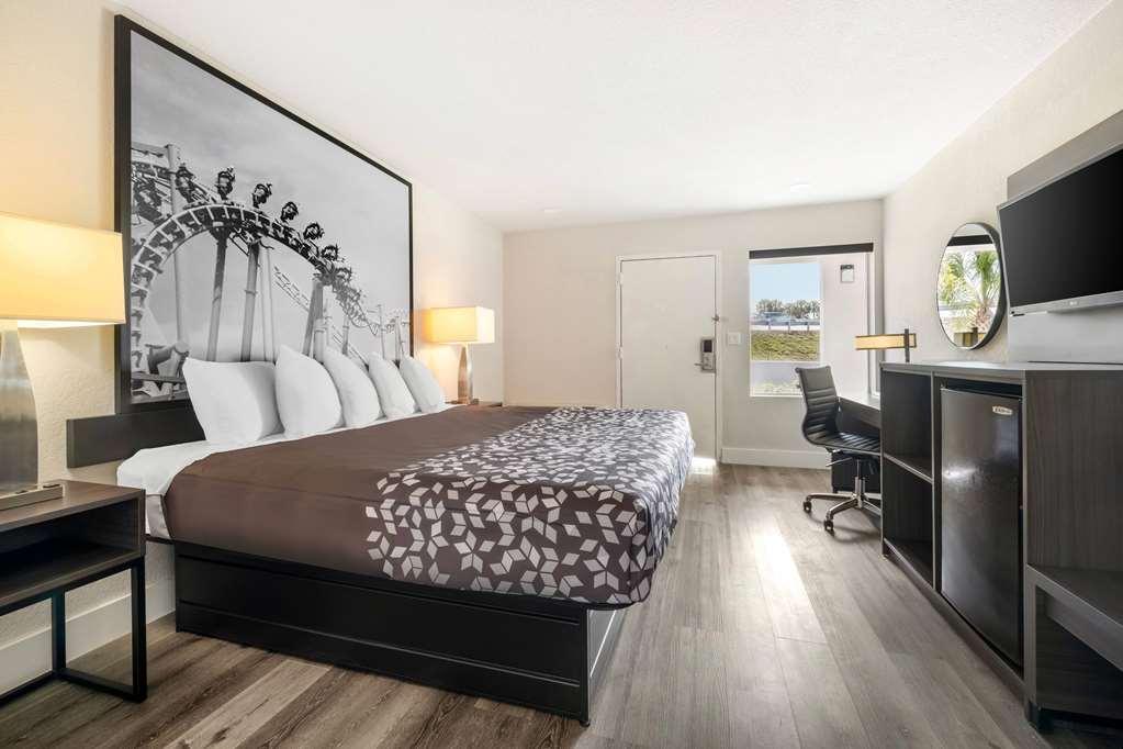 Super 8 By Wyndham Orlando Near Florida Mall Williamsburg Szoba fotó